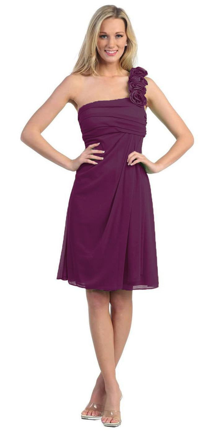 One-shoulder chiffon dress in plum, with ruffled shoulder and knee-length skirt
