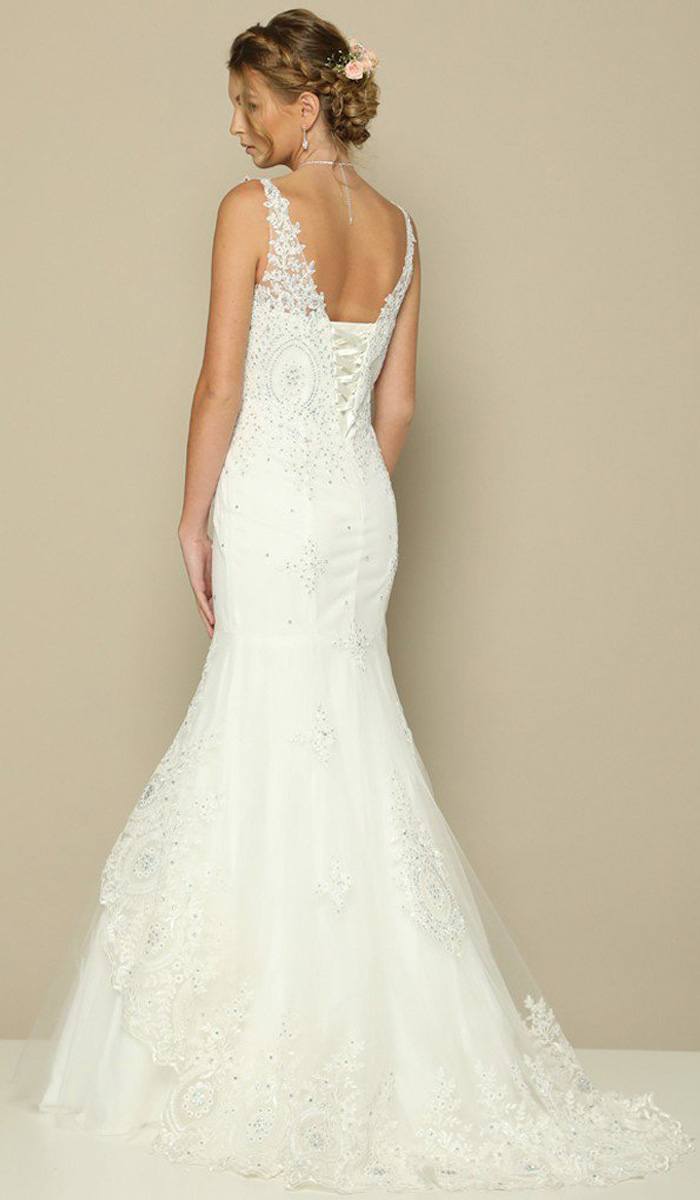 Ivory lace mermaid gown, open back, scalloped hem