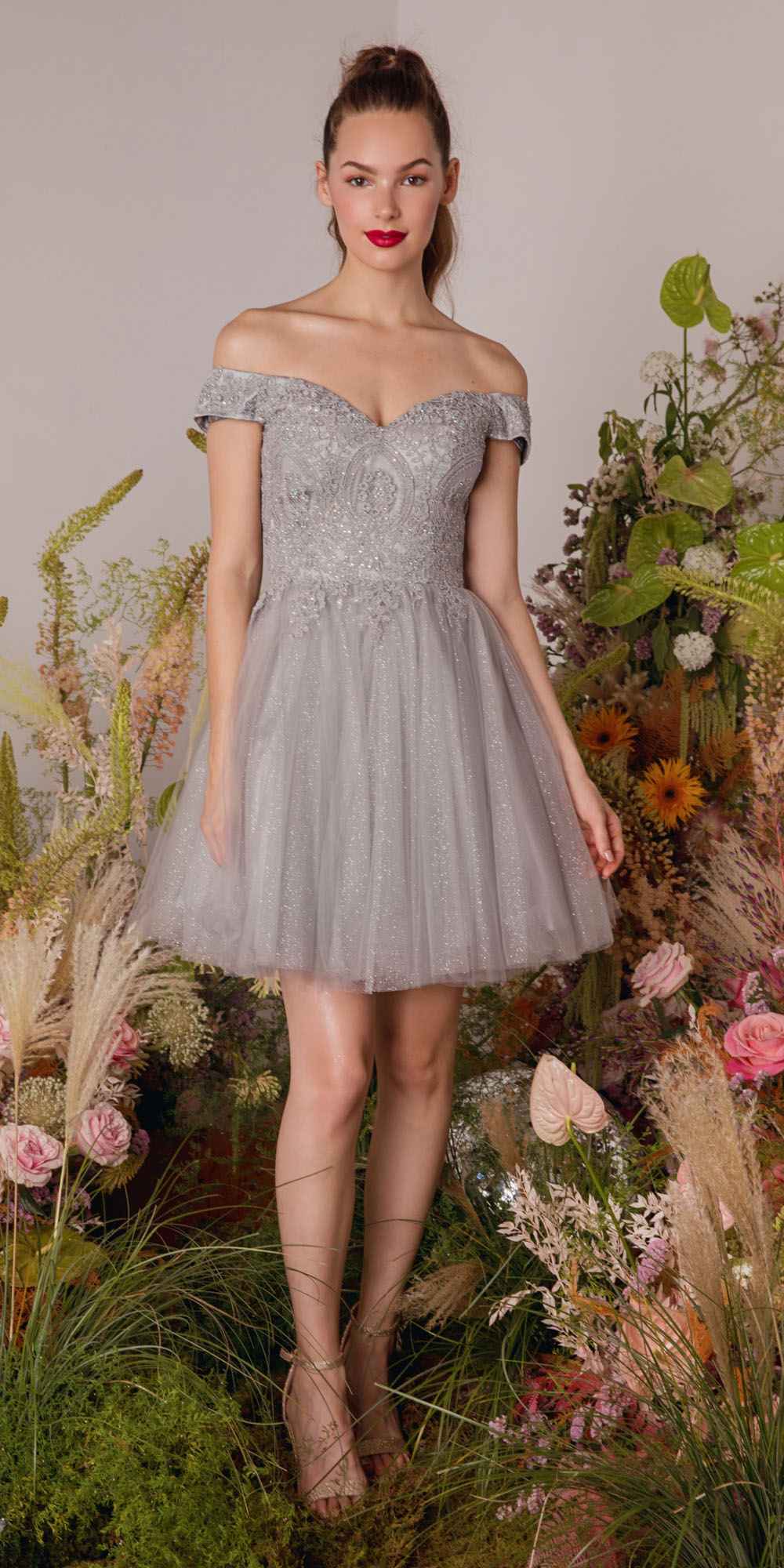Off-shoulder A-line glitter mesh dress in light gray, short sleeves and tulle-like skirt