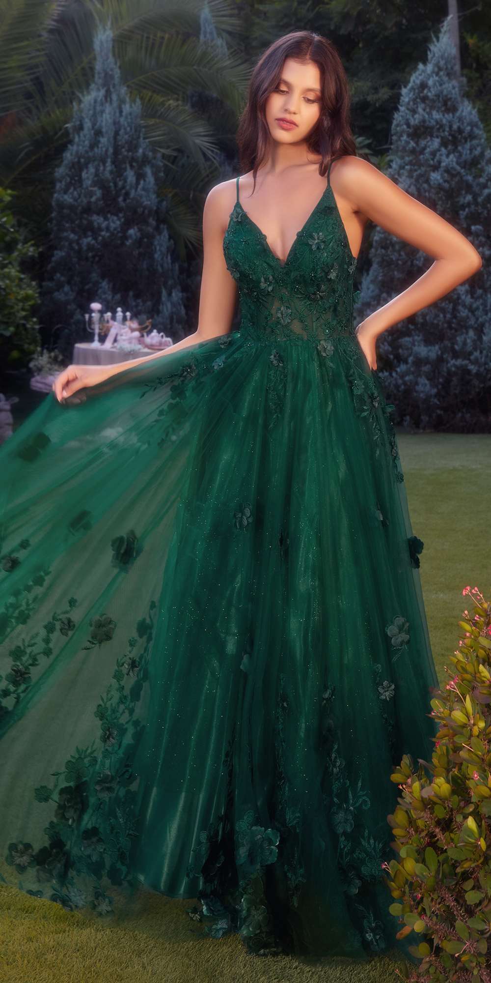 Emerald green A-line tulle gown with floral appliques, V-neck spaghetti straps