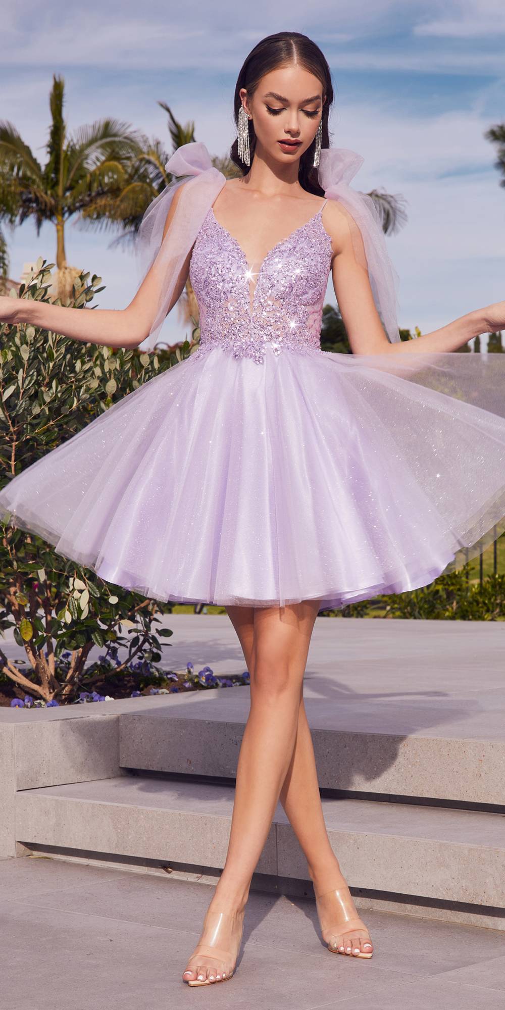 Short A-line dress with lace bodice and tulle skirt, lilac