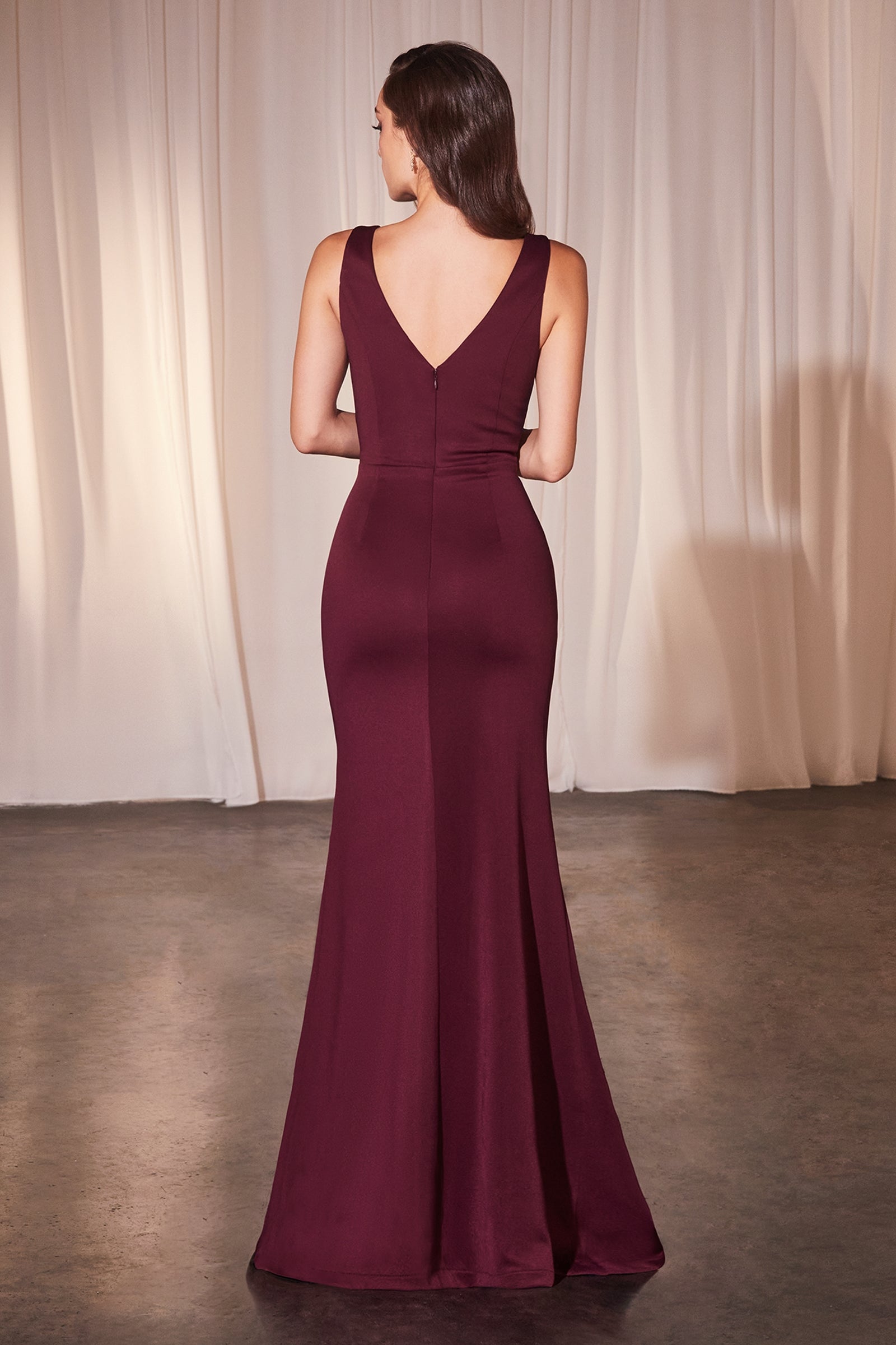 Long fitted neoprene dress, sleeveless burgundy with V-back and long hem slit