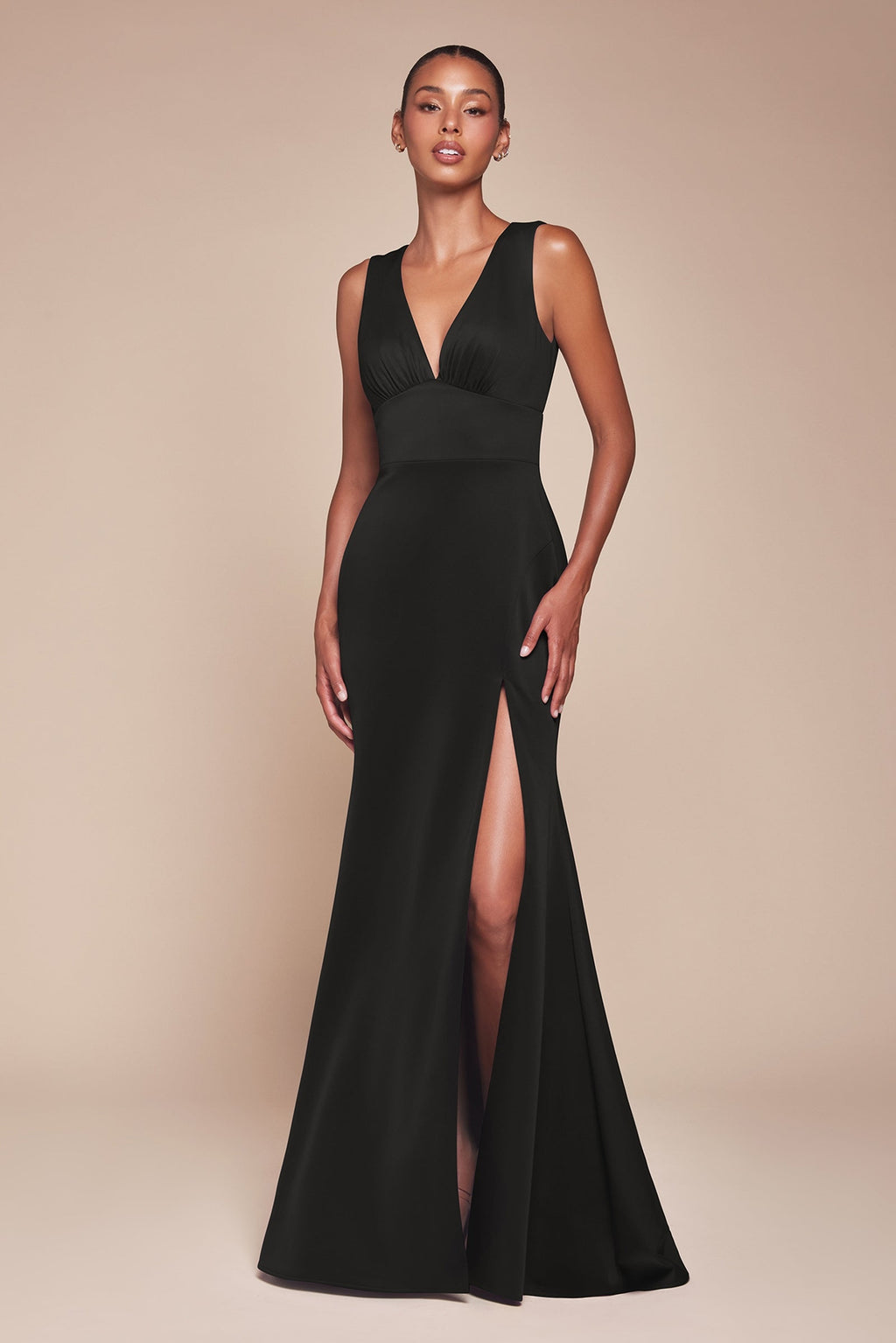 Sleeveless V-neck chiffon long dress in black with high front slit
