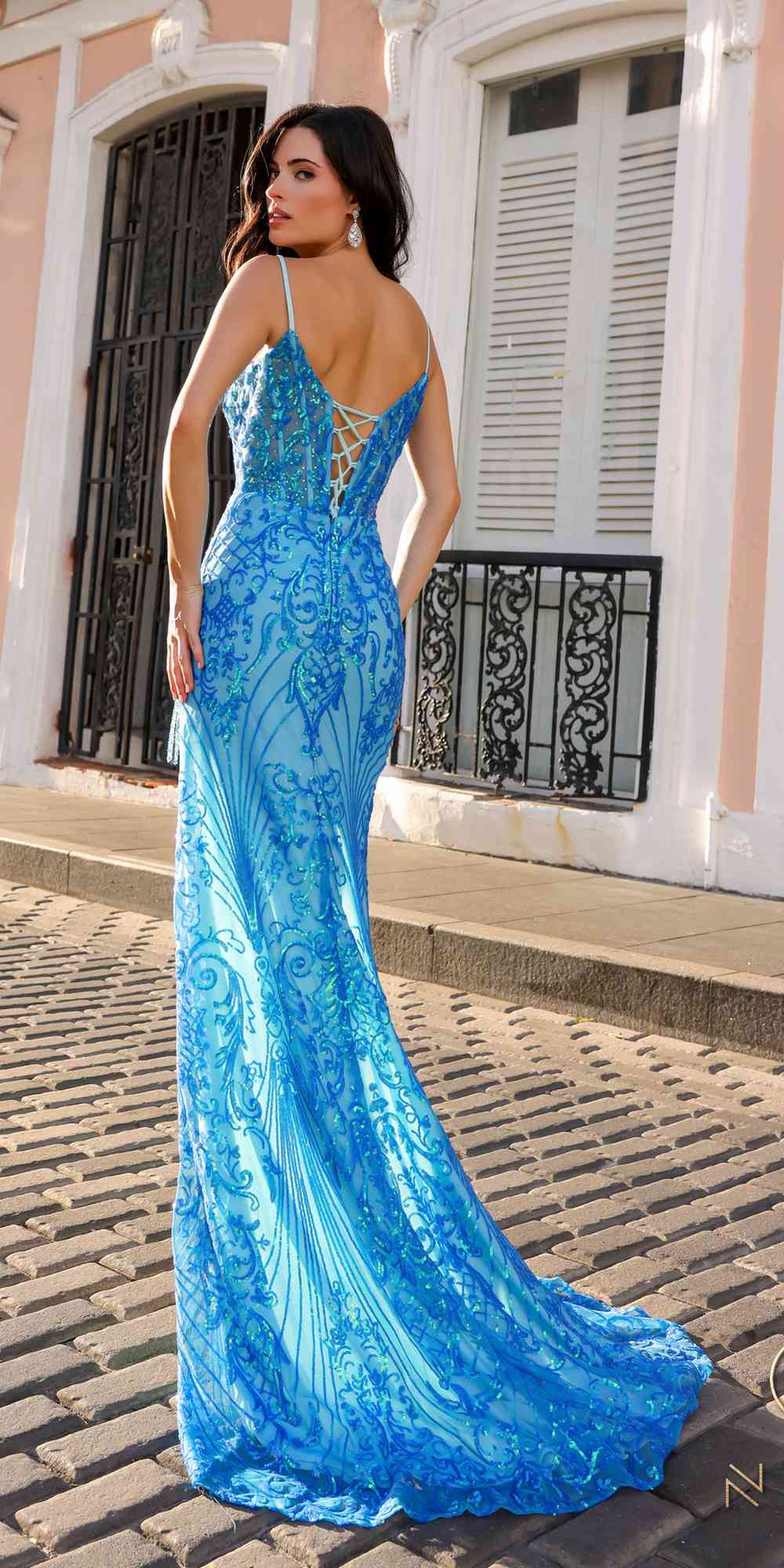 Long fitted sequin gown, blue, scoop neck, backless sequin detail