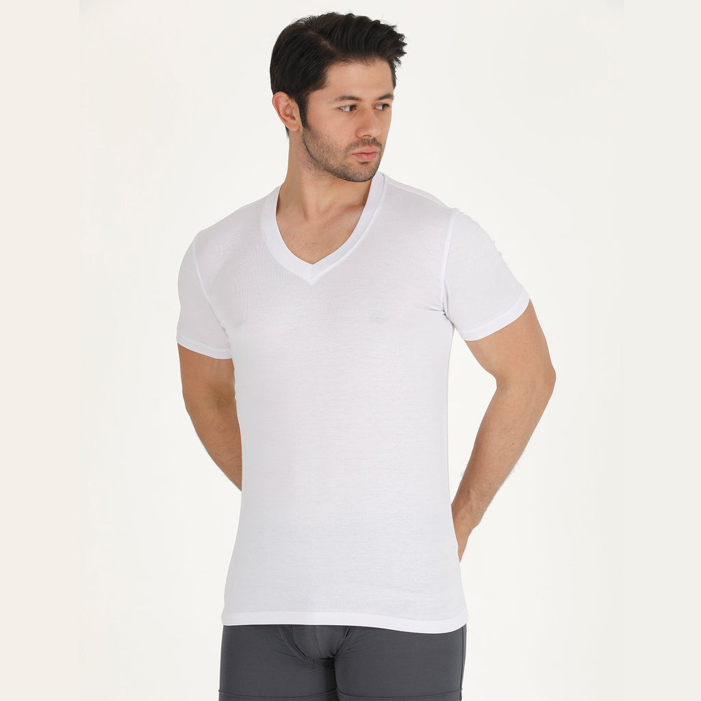Bamboo v-neck undershirt in white, short sleeves and V-neckline