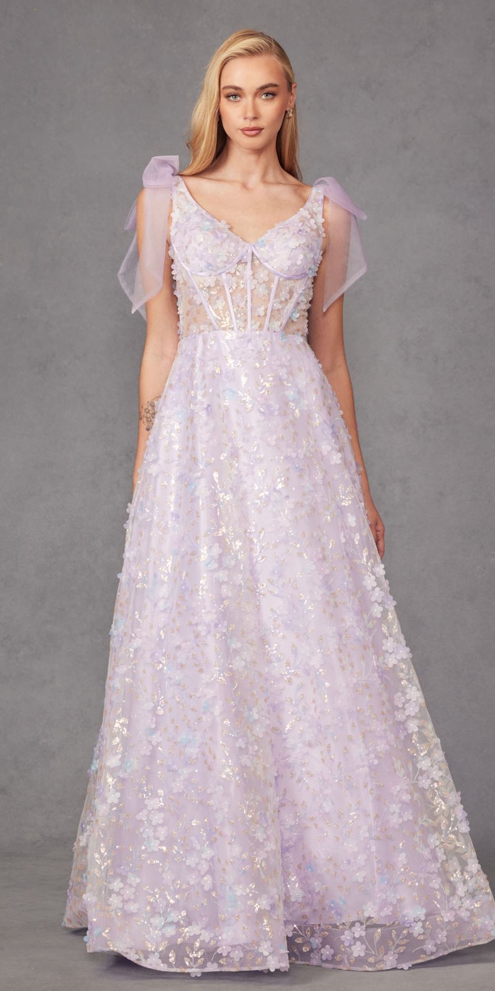 Lilac A-line gown, V-neck, sleeveless, 3D floral glitter print, sheer cap sleeves.