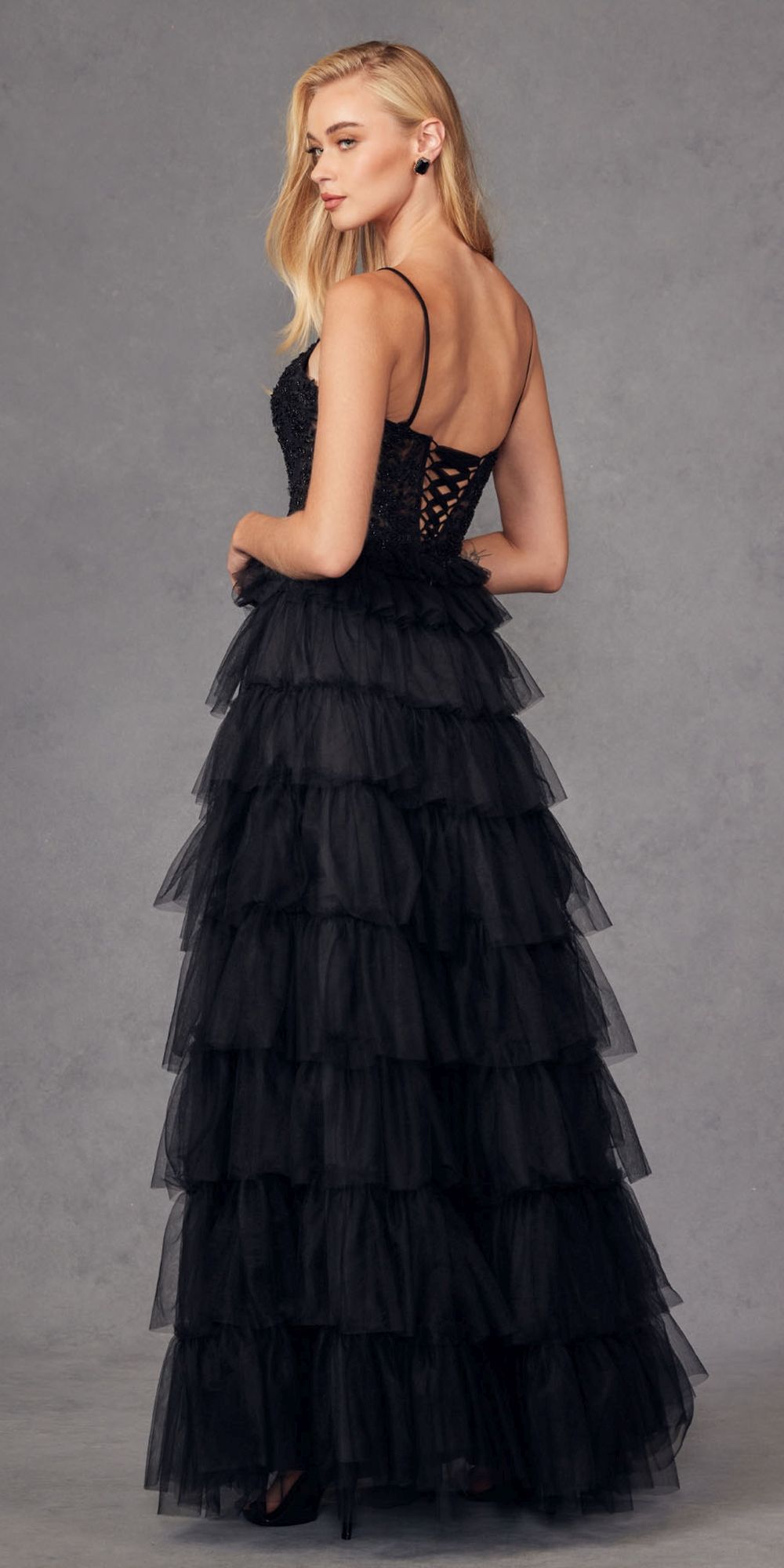 Black sleeveless lace bodice tiered tulle A-line ruffled gown, open back
