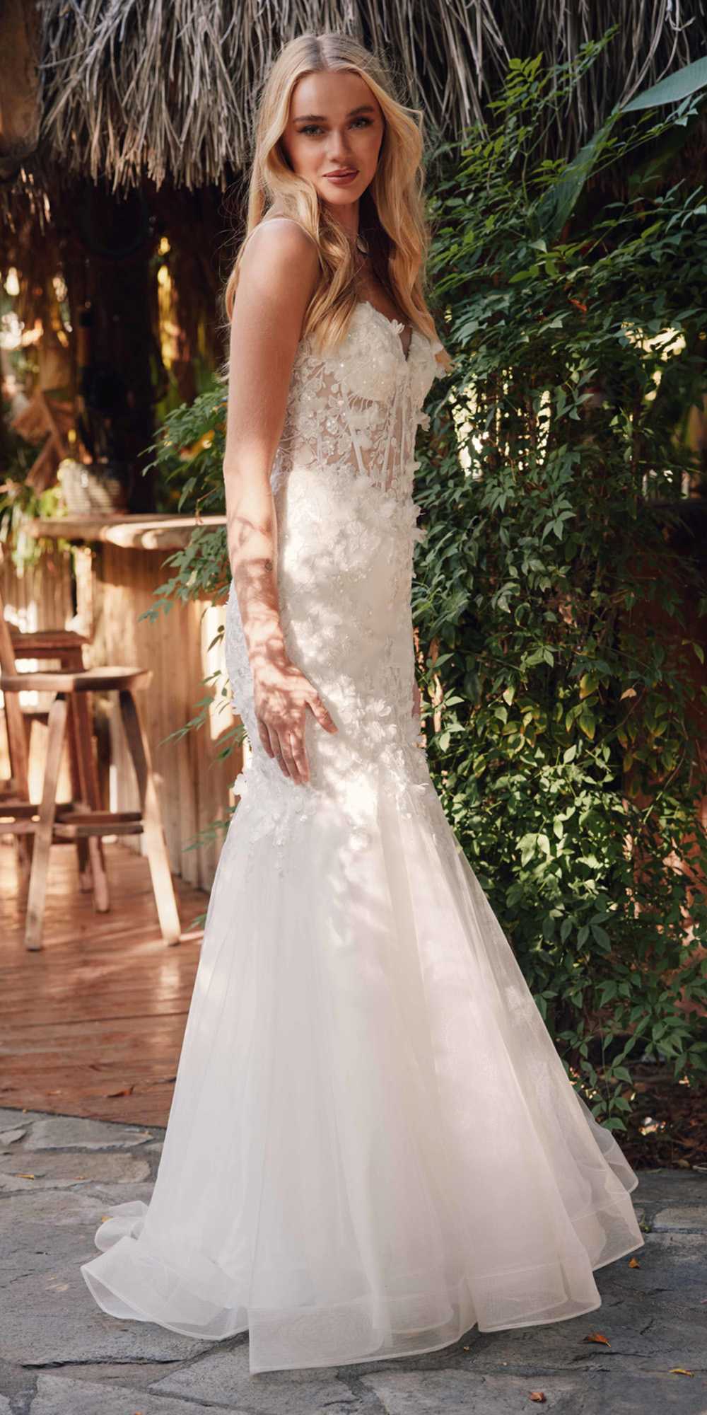 White sweetheart trumpet gown in lace with spaghetti straps and flared tulle skirt
