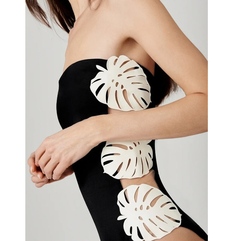 Sexy Cutout Leaf Decoration One Piece Swimsuit Women