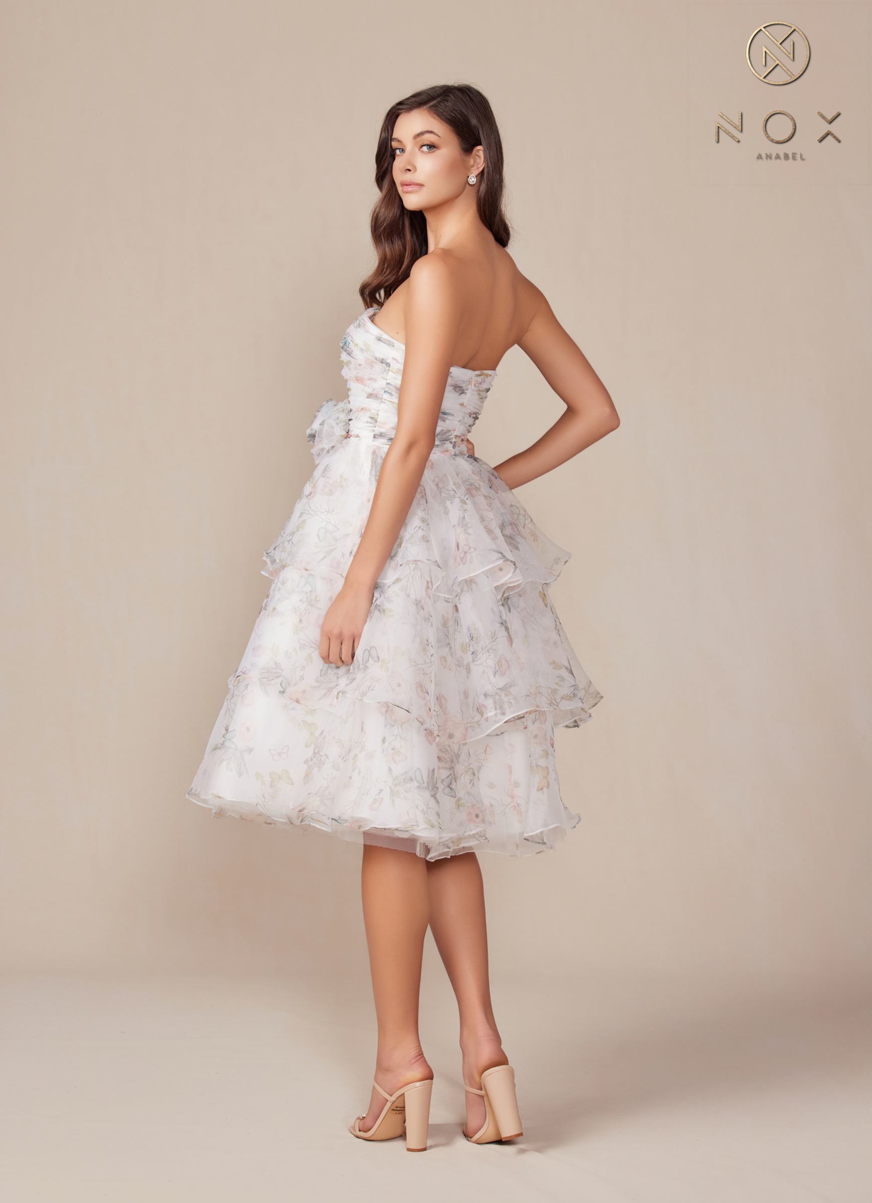 Floral print A-line tea-length dress, strapless sweetheart neckline, tiered ruffle skirt