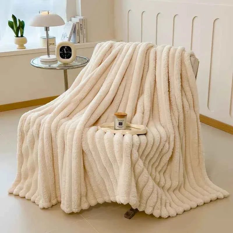 Faux Rabbit Fur Throw Blanket – Soft Warm All-Season Couch Blanket