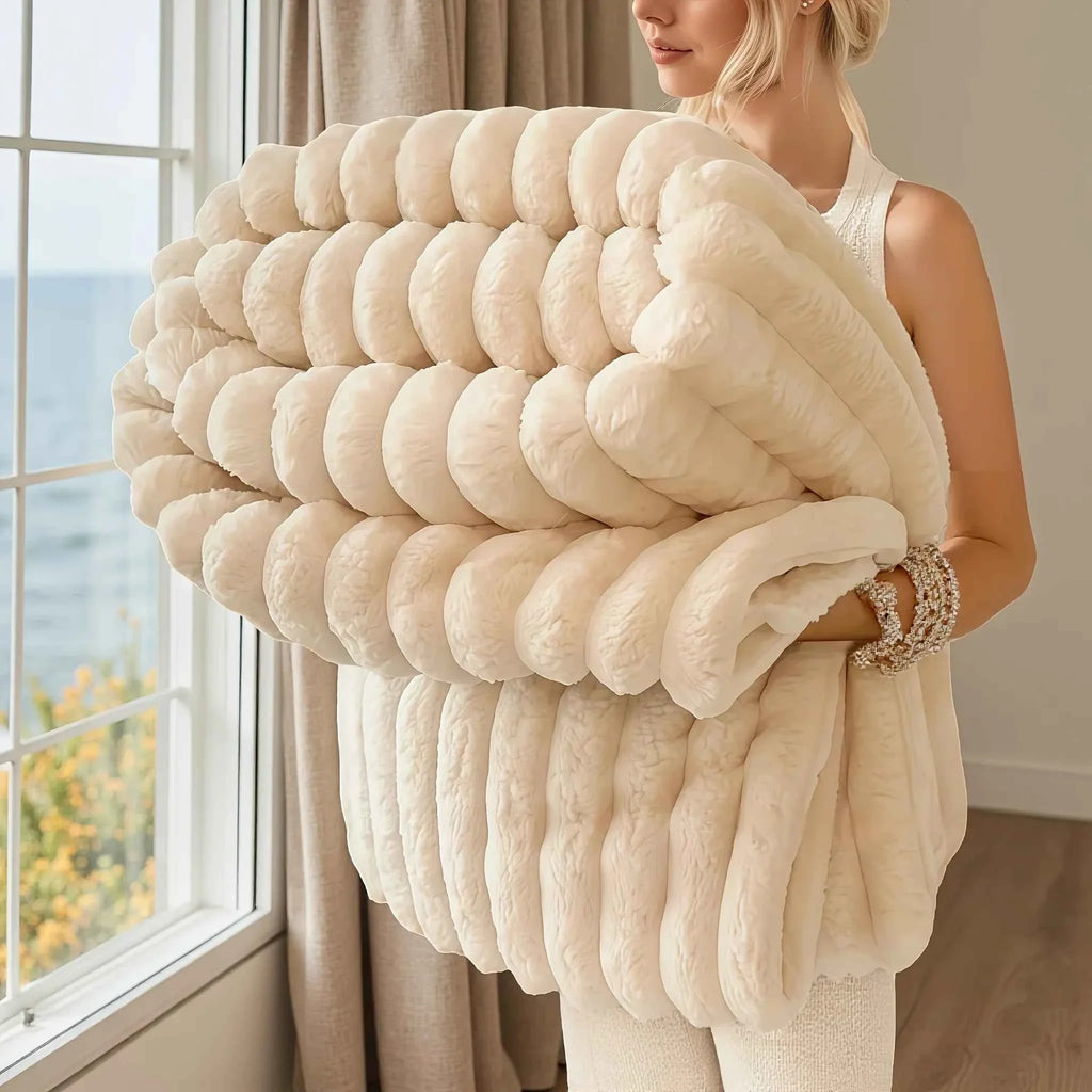 Faux Rabbit Fur Throw Blanket – Soft Warm All-Season Couch Blanket