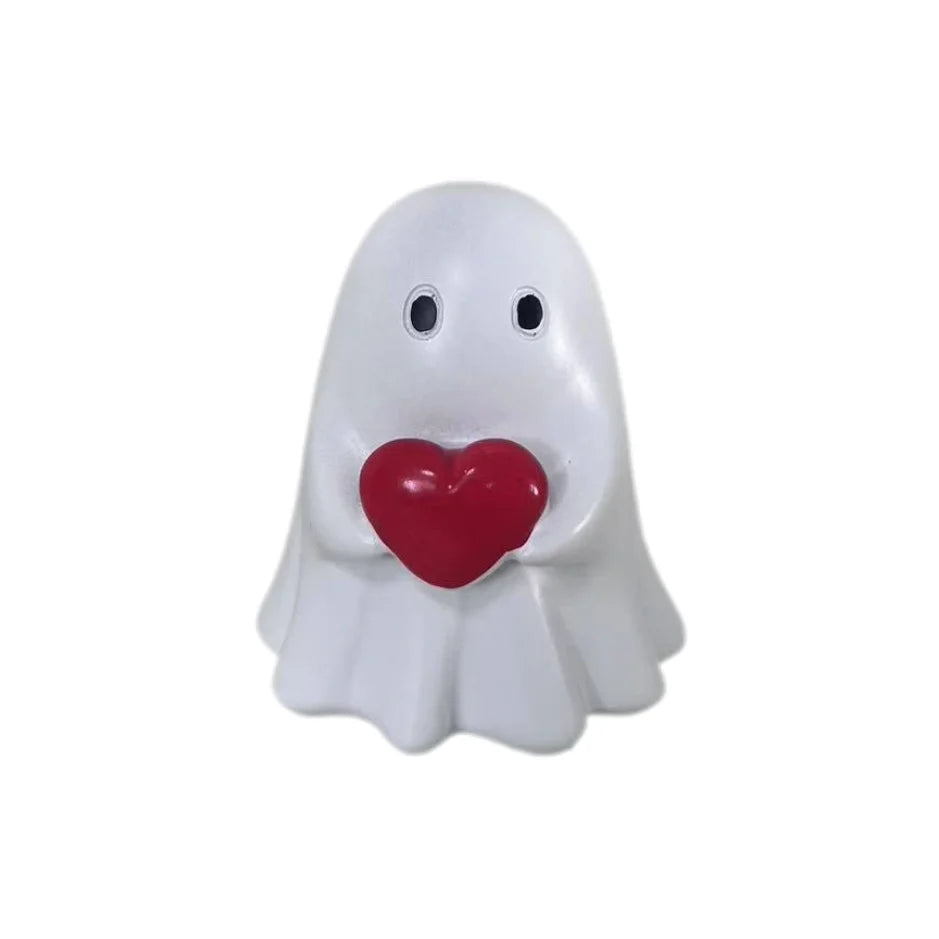 1 Cute Heart-Shaped Ghost Ornament, Halloween-Themed Adorable Design, Great for Decorating Home Desks and Creating a Festive Atmosphere