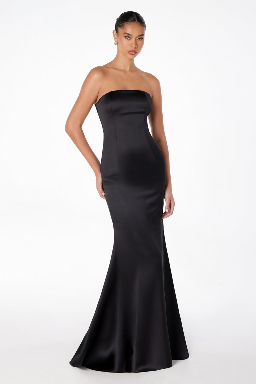 Black strapless fitted mermaid gown with sweetheart neckline, flared hem