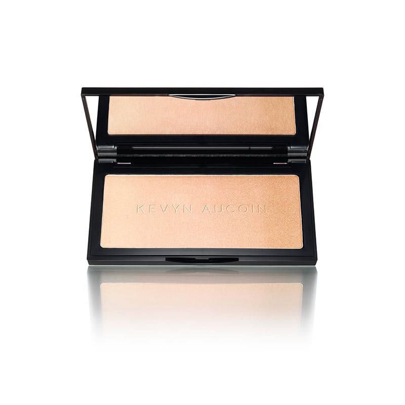Kevyn Aucoin highlighter compact, Sahara light beige powder pan
