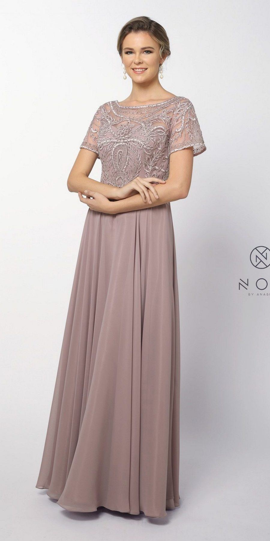 Embroidered short-sleeve formal dress in dusty rose, round neckline, flowing skirt