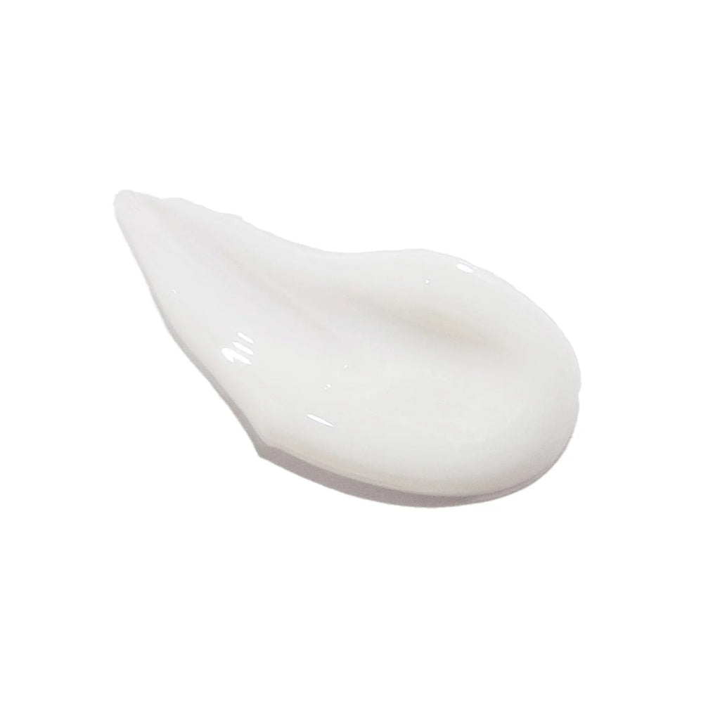 Post-injection serum gel dollop, thick white cream