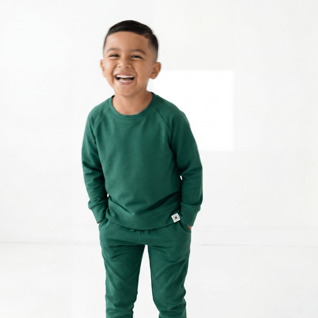 Kids green crew neck sweatshirt and joggers set, long sleeves and cuffed legs