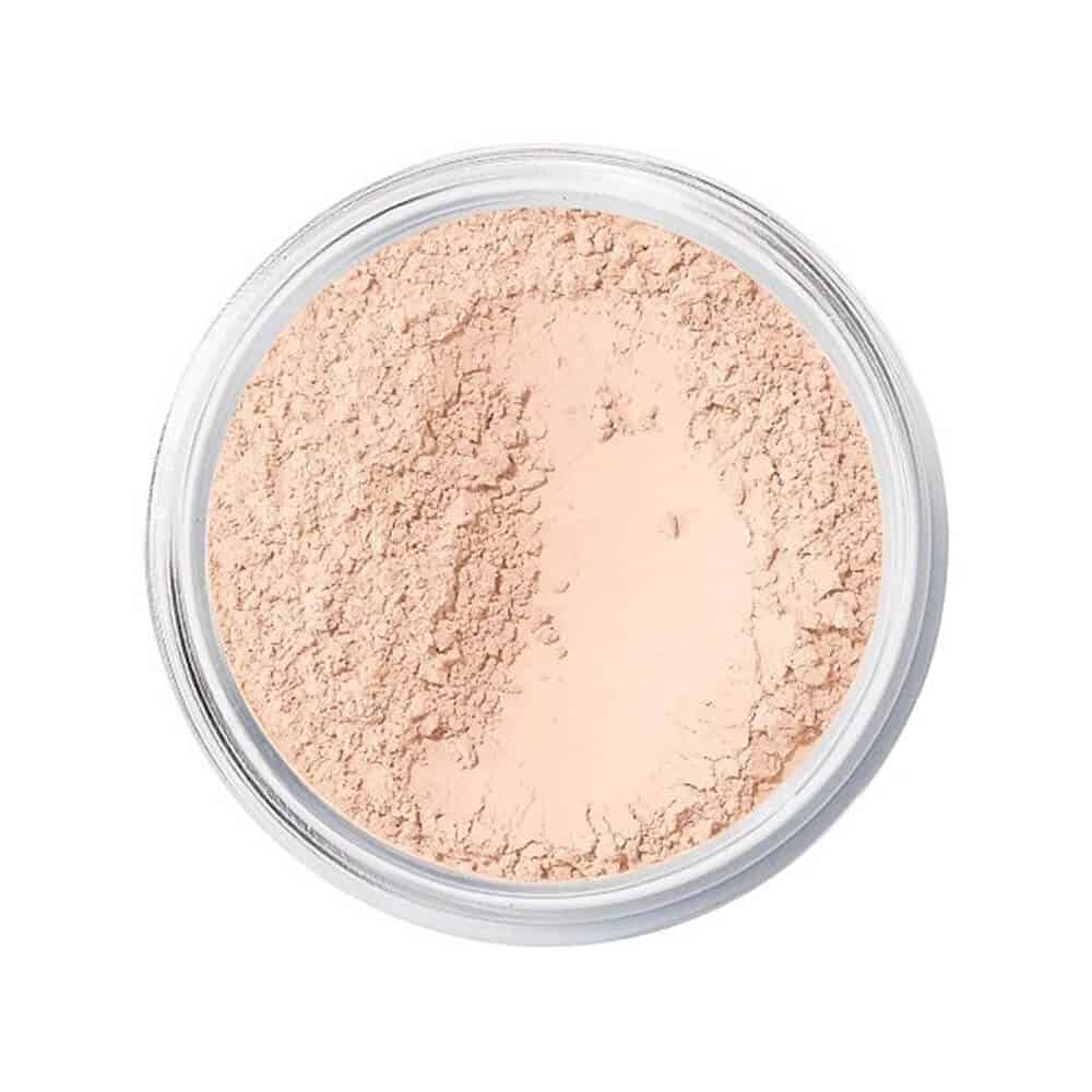 Mineral finishing powder in round jar, beige loose powder