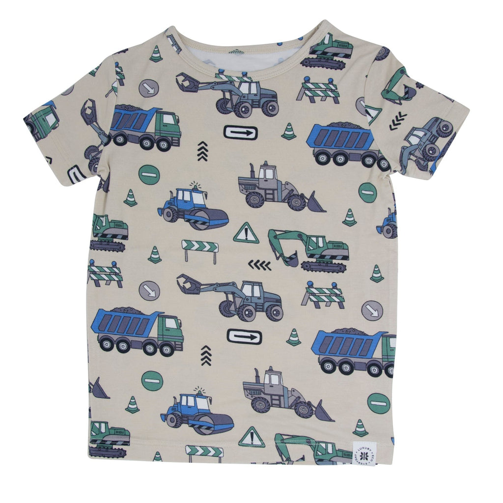 Kids short-sleeve pajama set, crewneck top and pants, construction vehicles pattern
