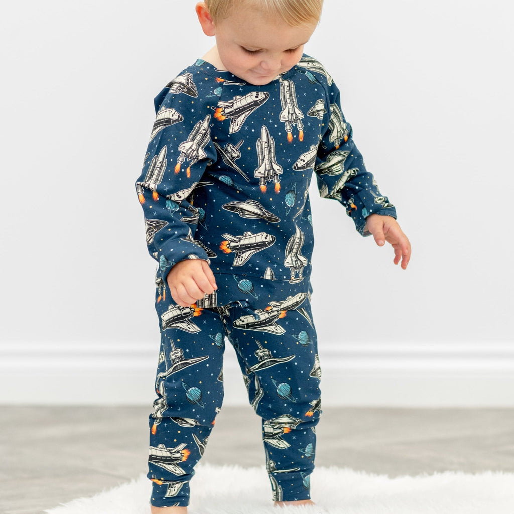 Kids crew neck sweatshirt and jogger pants set with space rocket print, deep blue