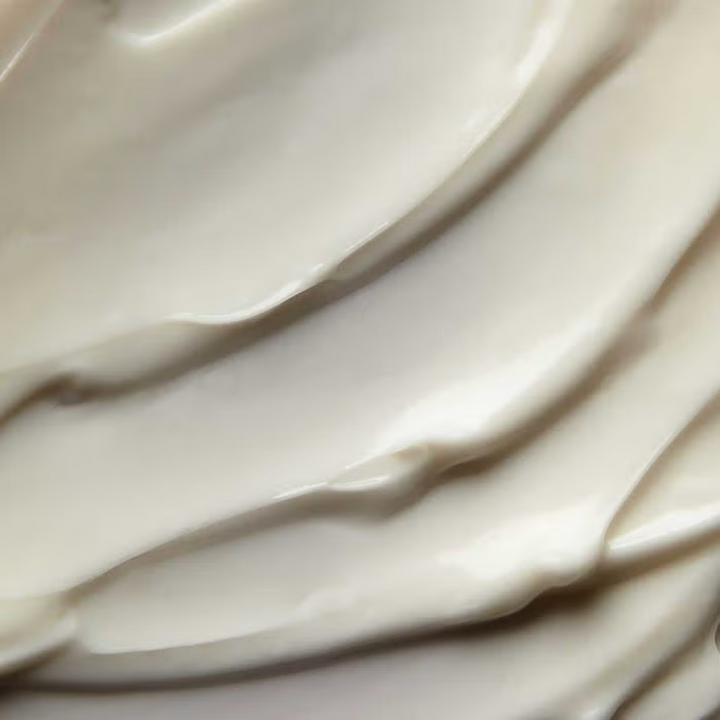 Pro-Collagen Marine Cream, smooth pale cream swirls