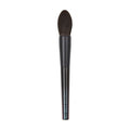 Surratt Beauty highlight brush, black handle with dark brown bristles