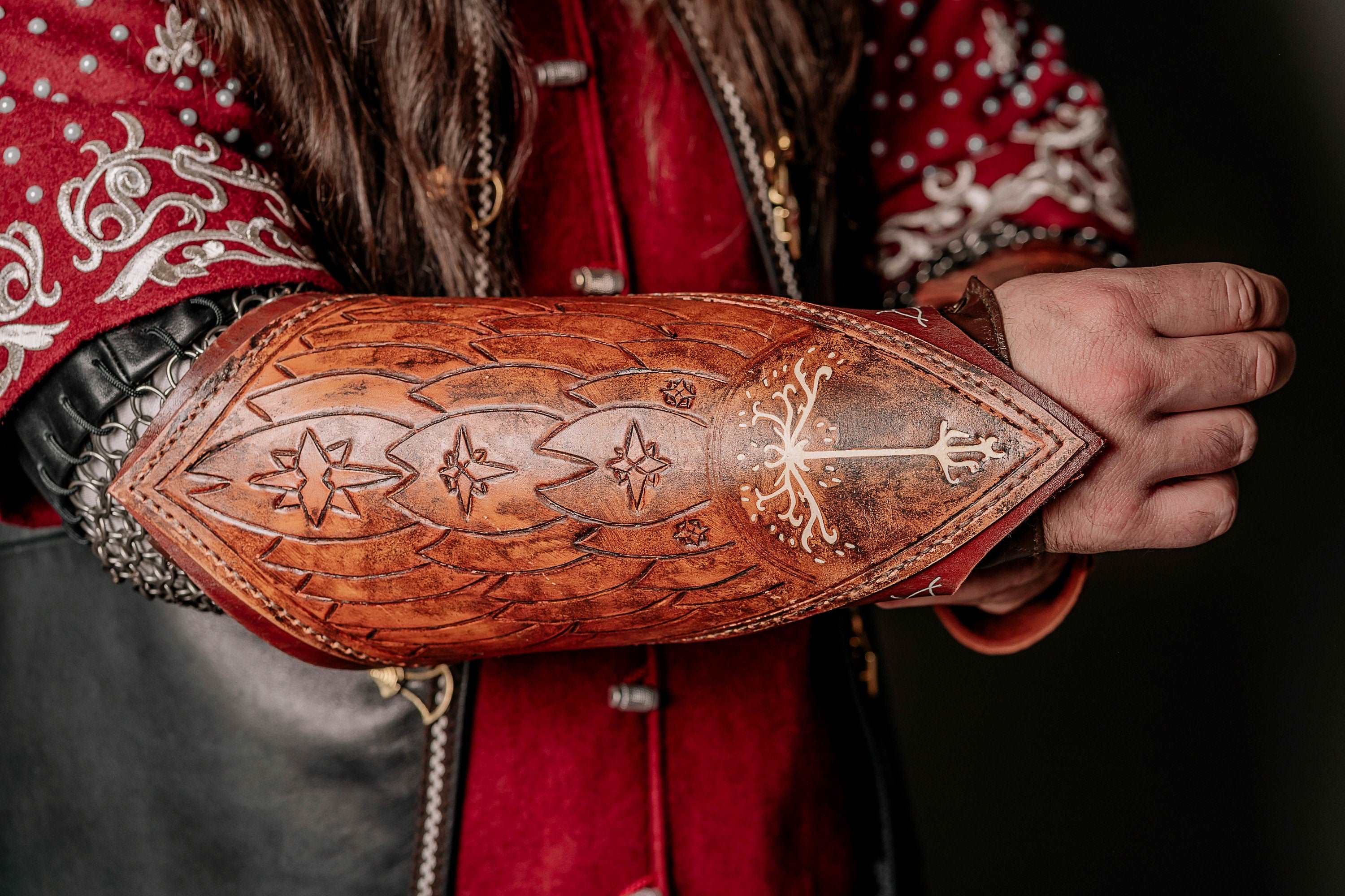 Boromir leather bracers (Lord of the Rings)