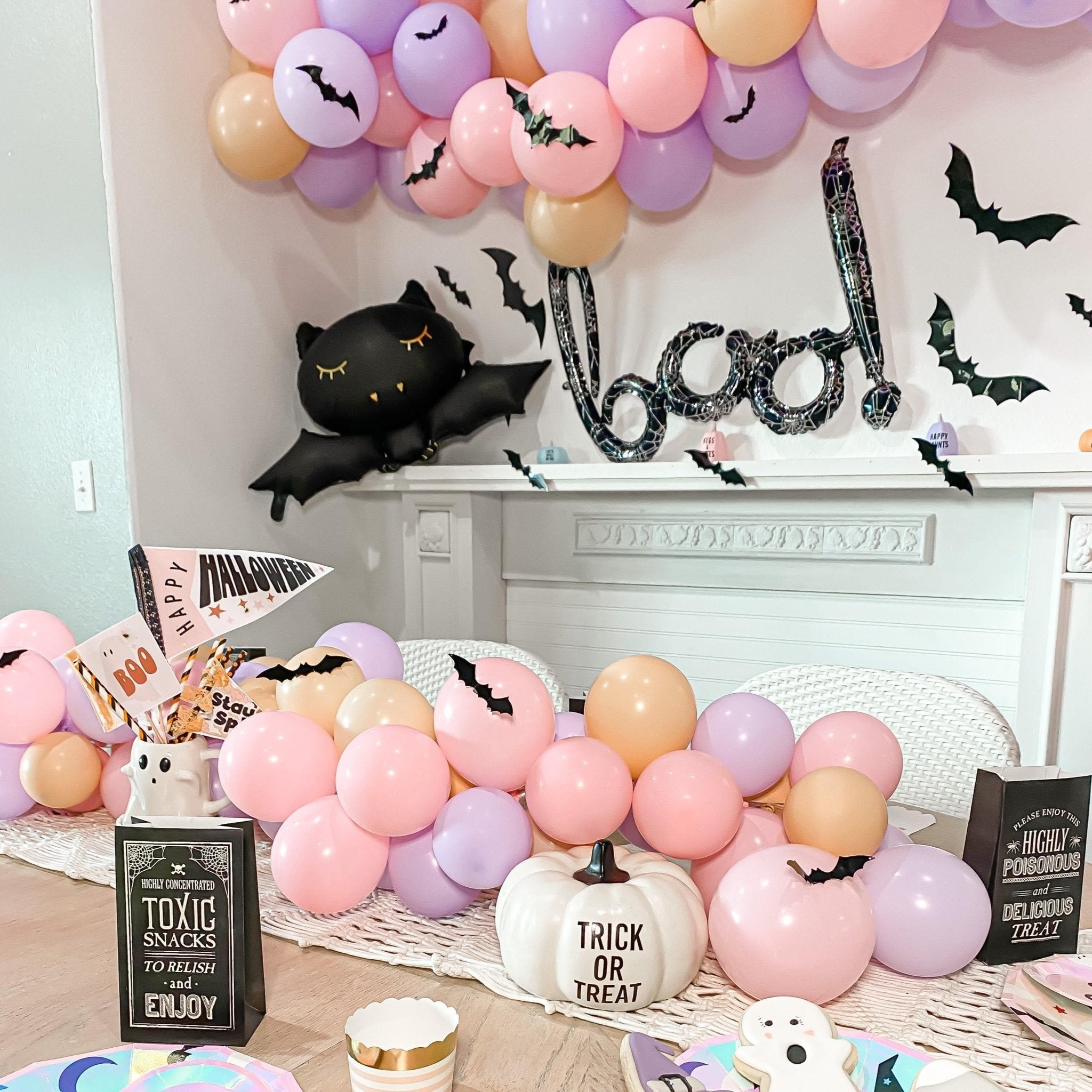 Spooky Cute Halloween Balloon Garland Kit