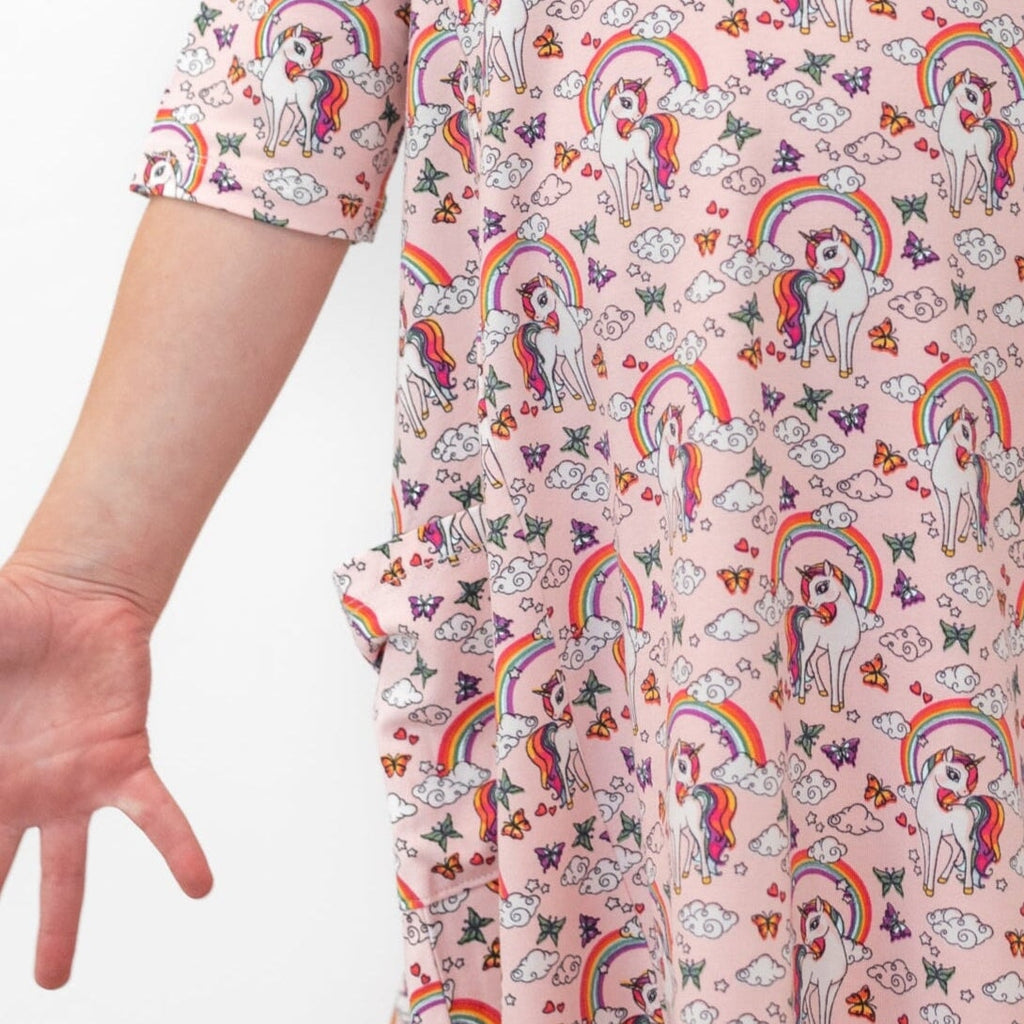 Girls tunic, short sleeves, crew neck, white with colorful unicorn and rainbow print