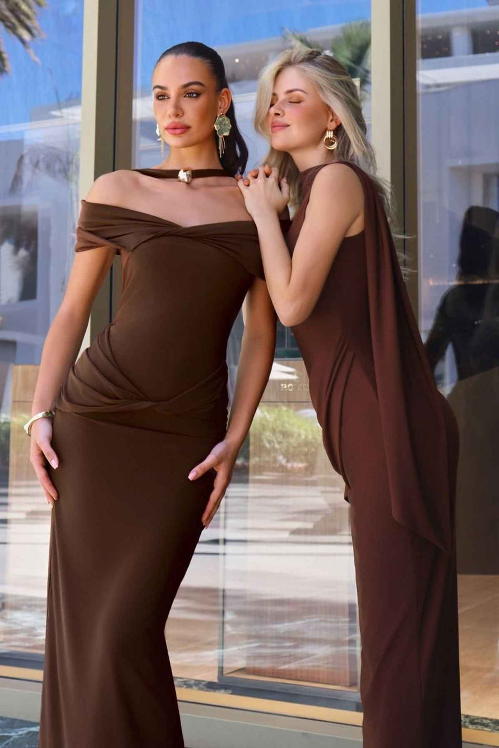 Chocolate-brown fitted off-shoulder halter dress, off-shoulder neckline and long column shape
