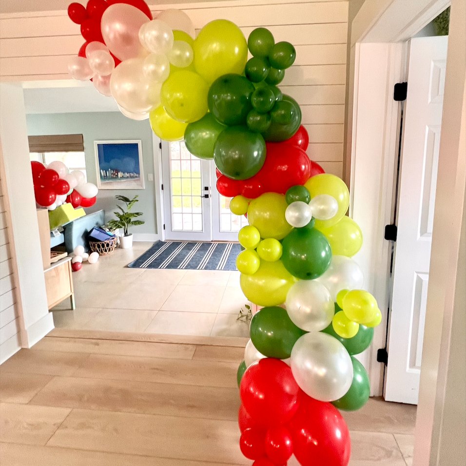 Grinchmas Inspired Christmas Balloon Garland Kit