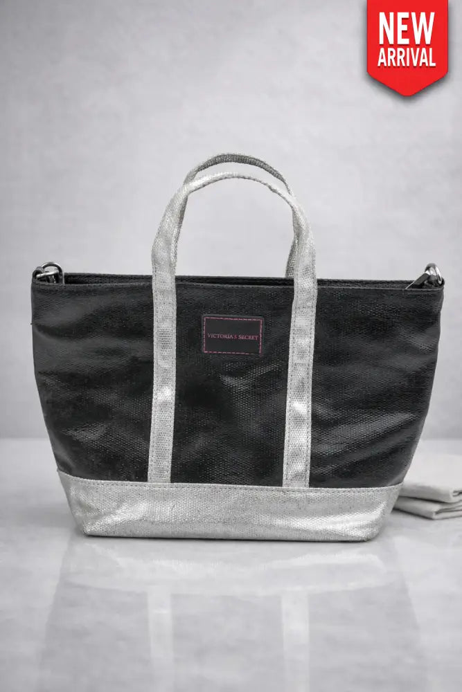 Victoria Secret – Black