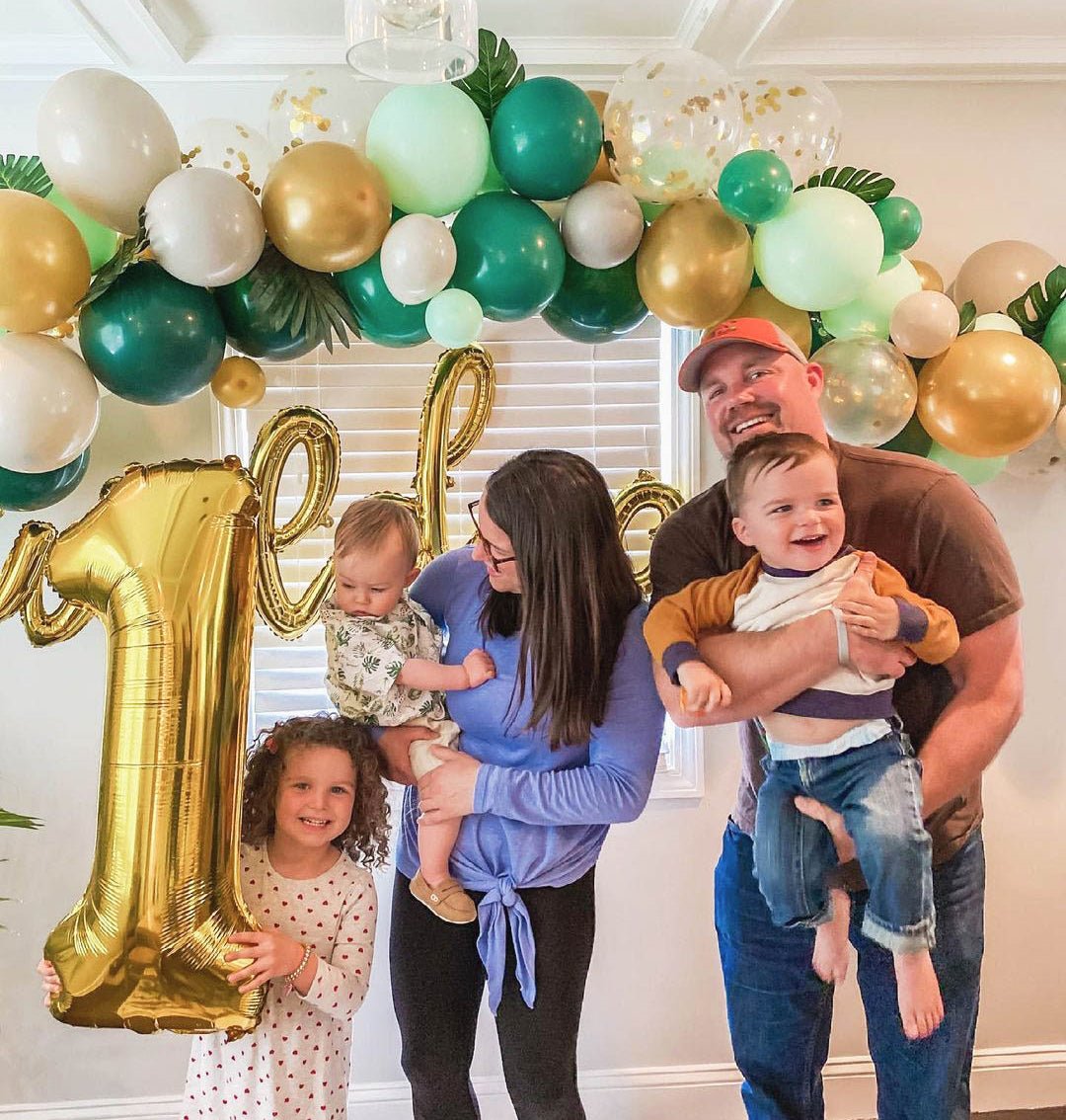 Wild One Balloon Garland Kit – Green and Gold